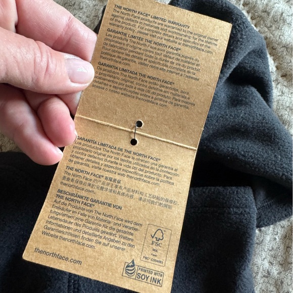 The North Face black Fleece face and Neck Warmer- stay warm & look cool-unisex - Picture 7 of 9